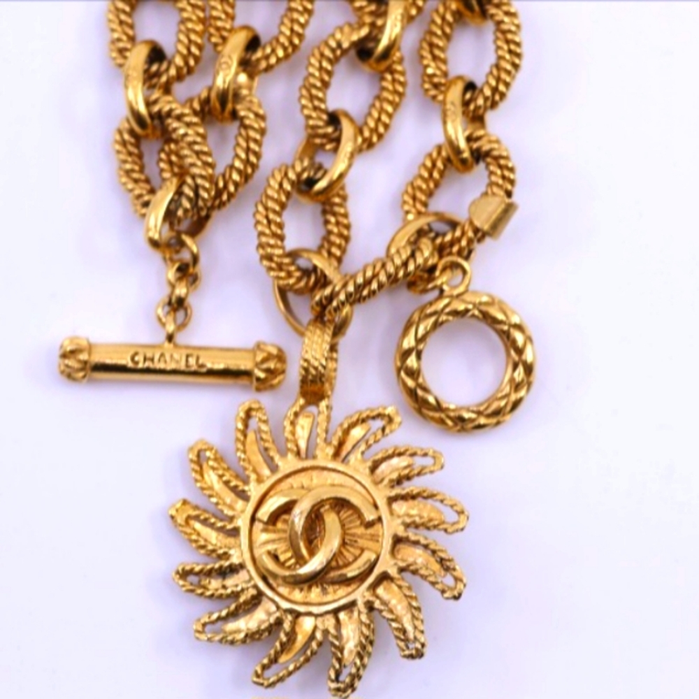CHANEL Vintage CC Sun Bracelet